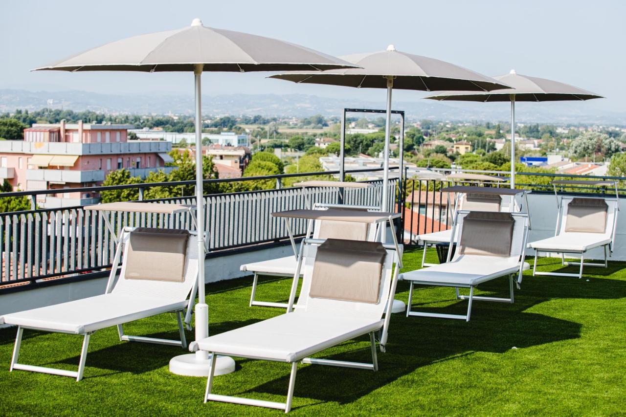 Unique Hotel Cesenatico Luaran gambar