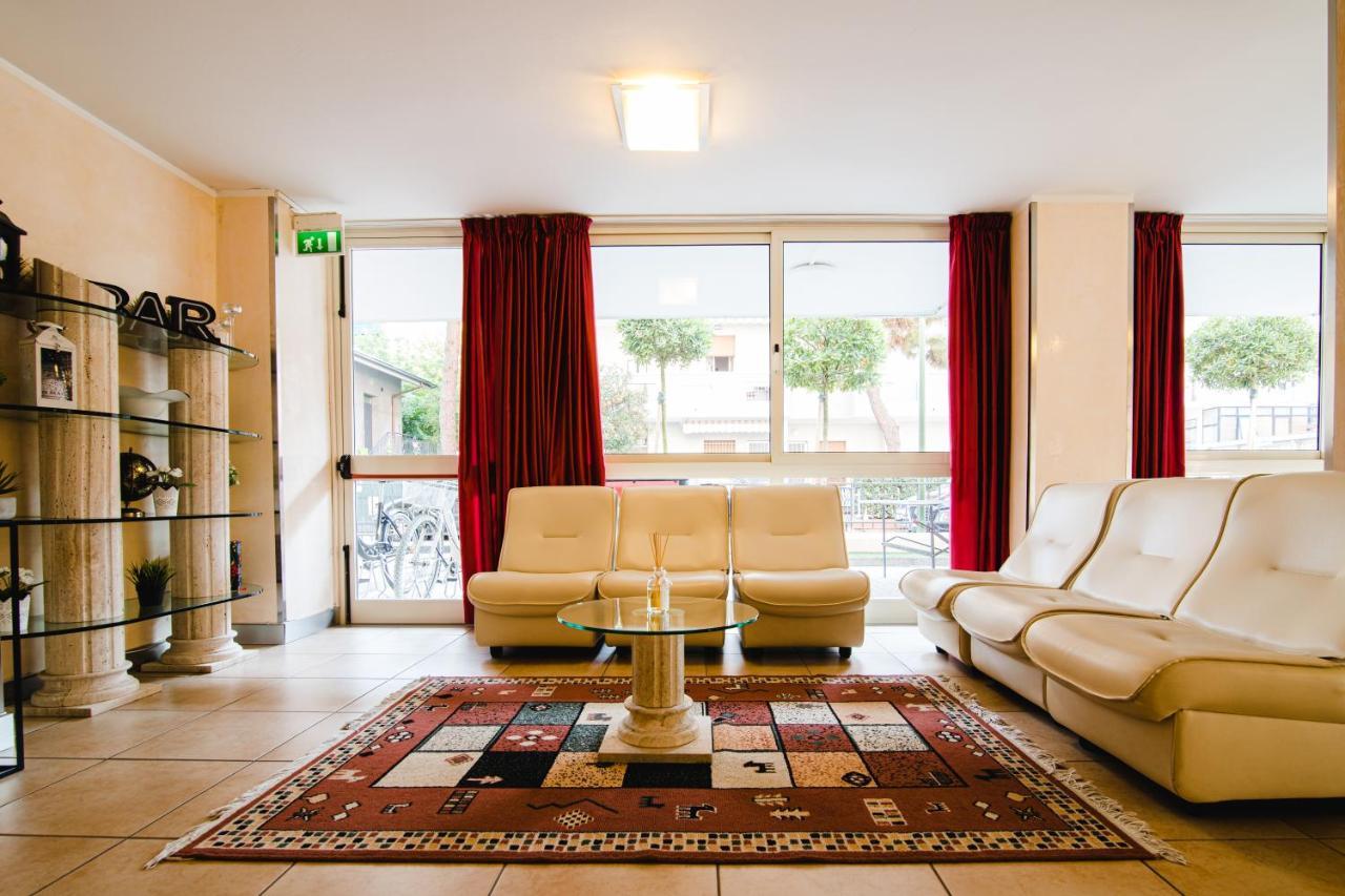 Unique Hotel Cesenatico Luaran gambar